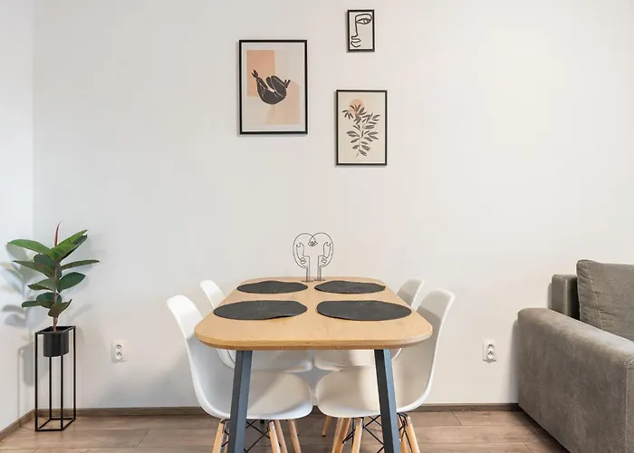 Lakeview Luxury & Garden By Interhome